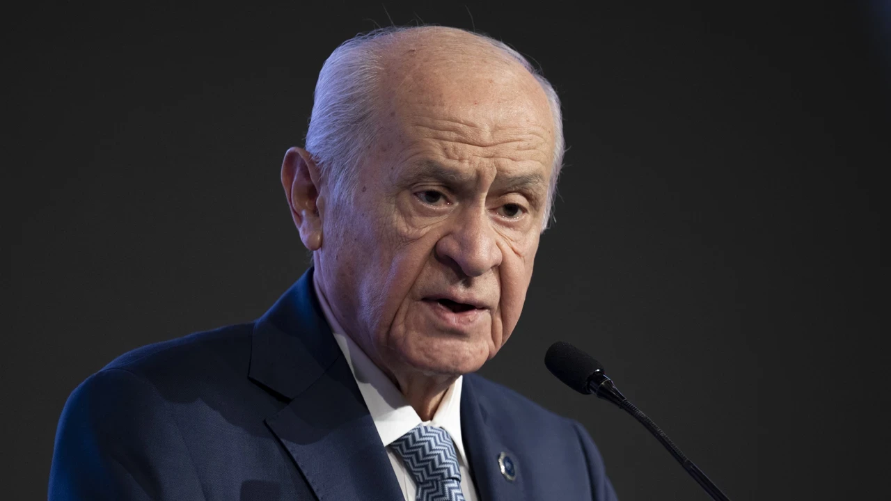 Bahçeli'den 'Özel'in partisine hazine yardımı verilmeli' çıkışı