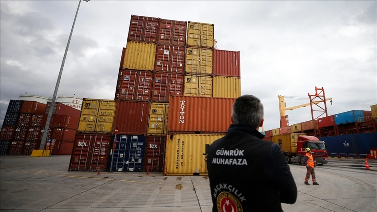 Gümrükte 8.85 milyar TL değerinde kaçak ilaç ve uyuşturucu madde yakalandı