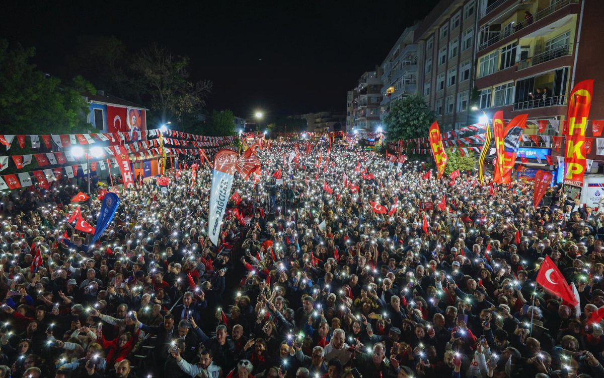 Özgür Özel yeni miting adresini açıkladı! CHP bu kez Lüleburgaz'da meydanda