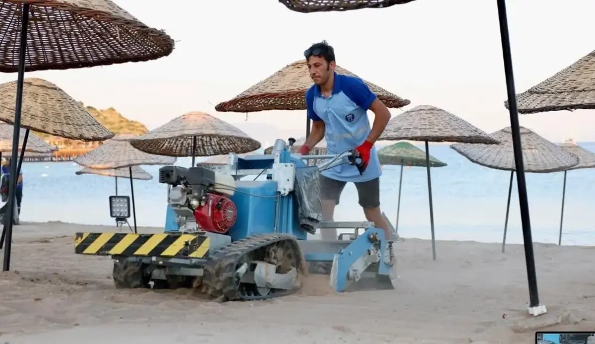 Aydın'da plajlarda yeni dönem: Ekipler teker teker topluyor