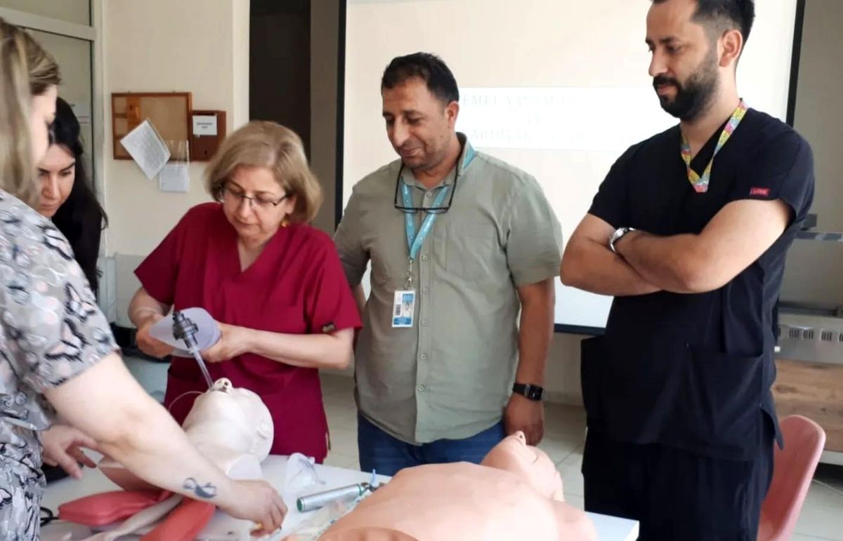 Nazilli Devlet Hastanesi'nden Kuyucak İlçe Devlet Hastanesi'ne hizmet içi eğitim desteği