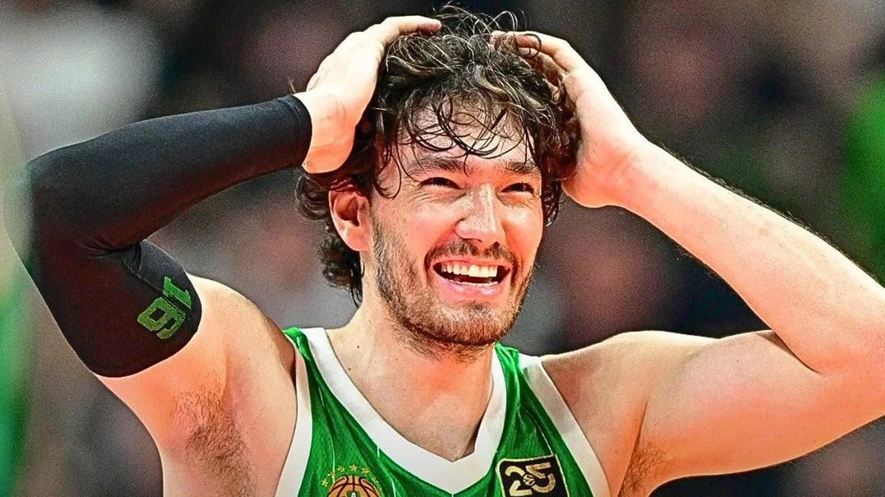 Cedi Osman imzayı attı: Yeni adresi açıklandı