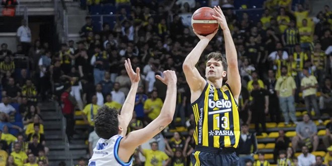 Milli oyuncu Tarık Biberovic NBA yolcusu