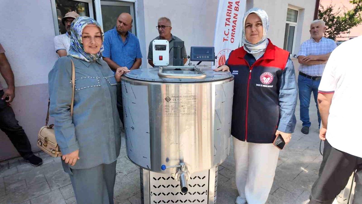 Düzce'de 45 üreticiye süt soğutma tankı desteği