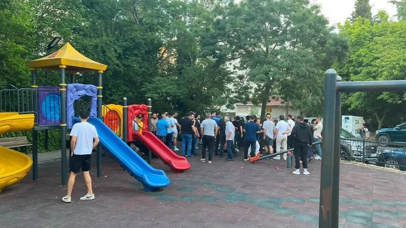 İstanbul'da parkta silahlar konuştu: Beş yaralı