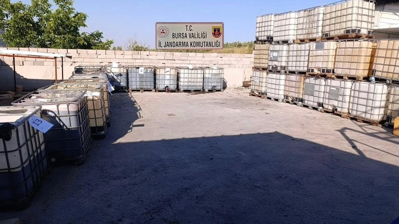 Bursa’da 10 milyon liralık sahte madeni yağ operasyonu