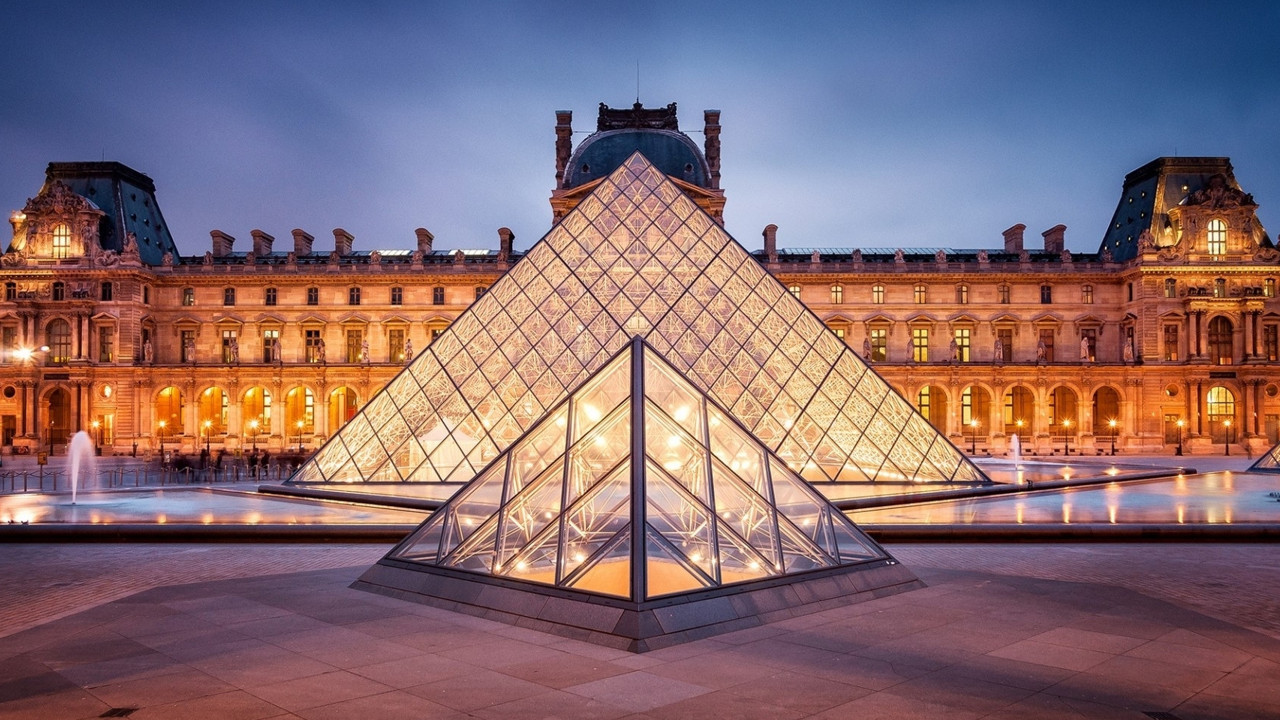 Louvre Müzesi aşırı sıcaklar nedeniyle erken kapanacak