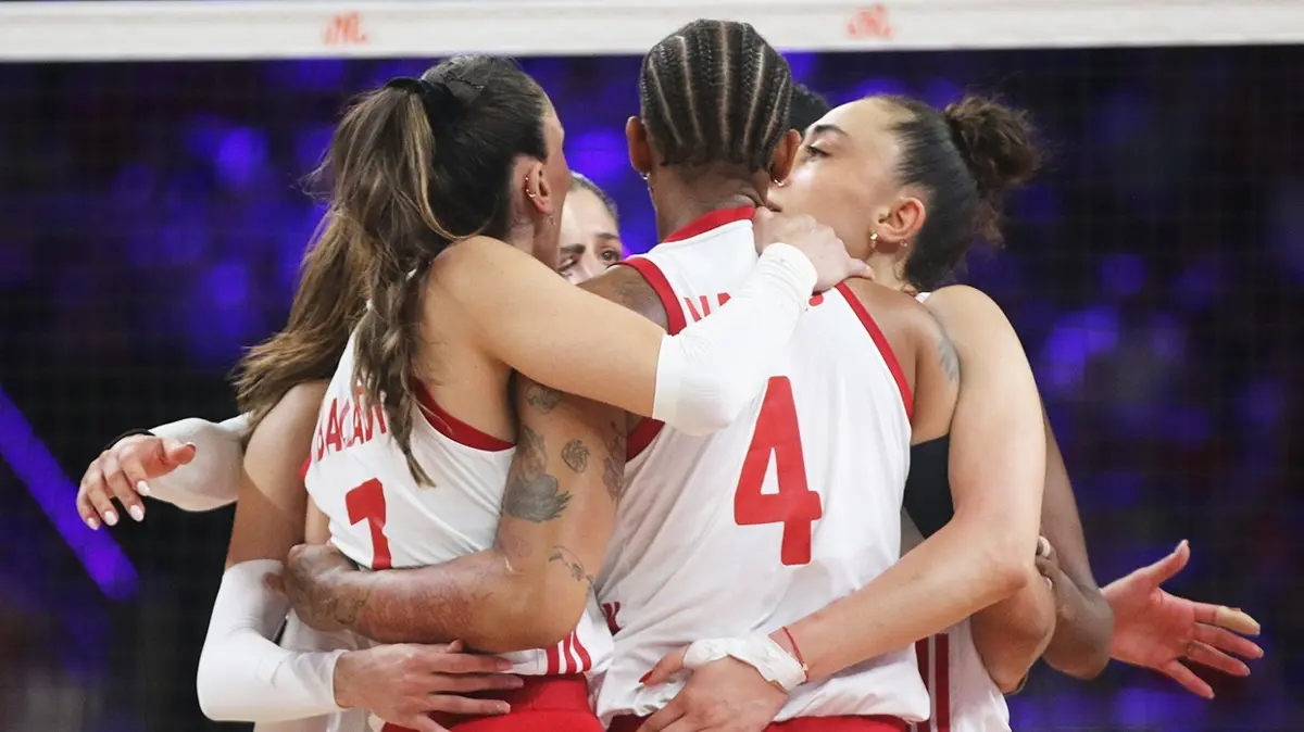 Melissa Vargas yıldızlaştı! Filenin Sultanları Polonya'yı devirdi