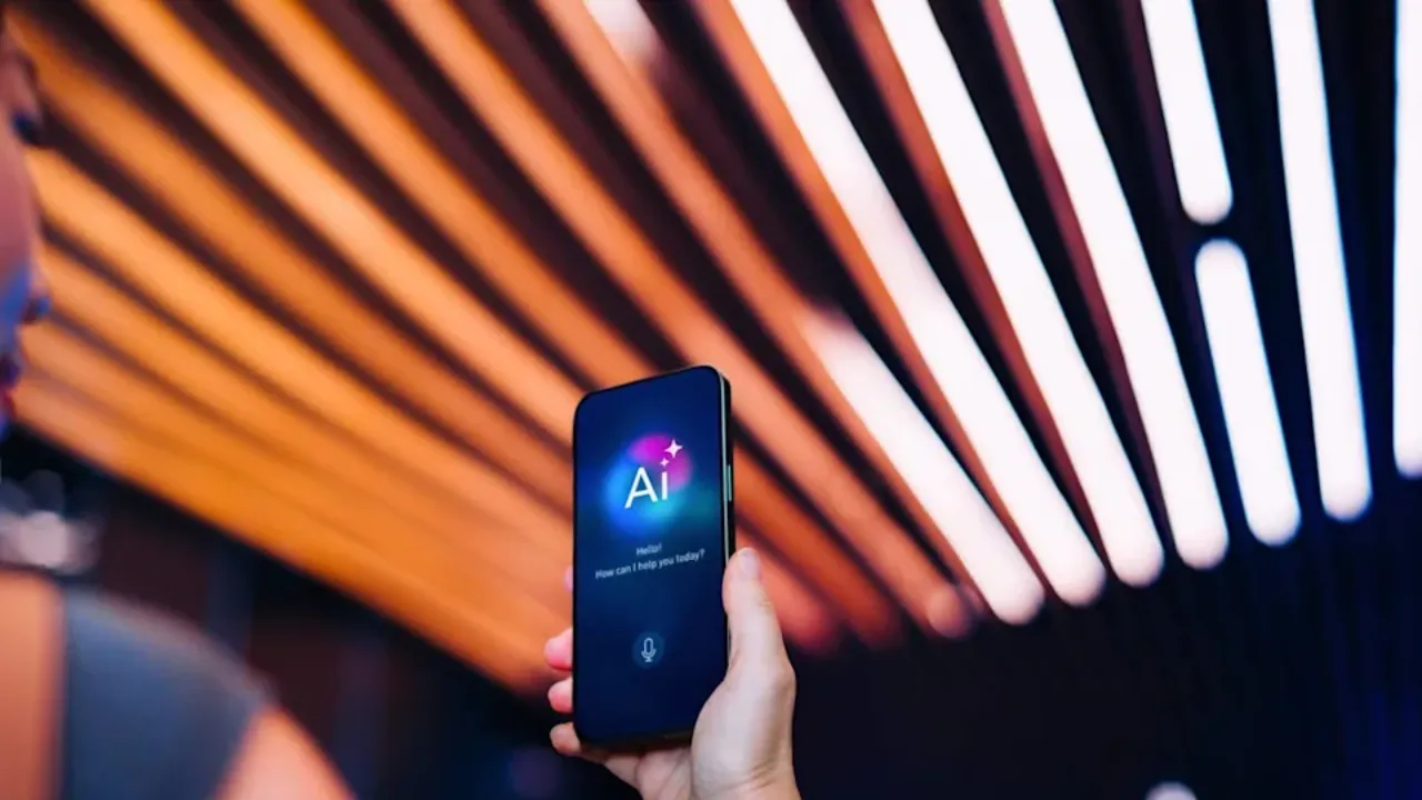 Milyonlarca iPhone'u değiştirecek! Apple "Siri AI" yapay zekasını tanıttı