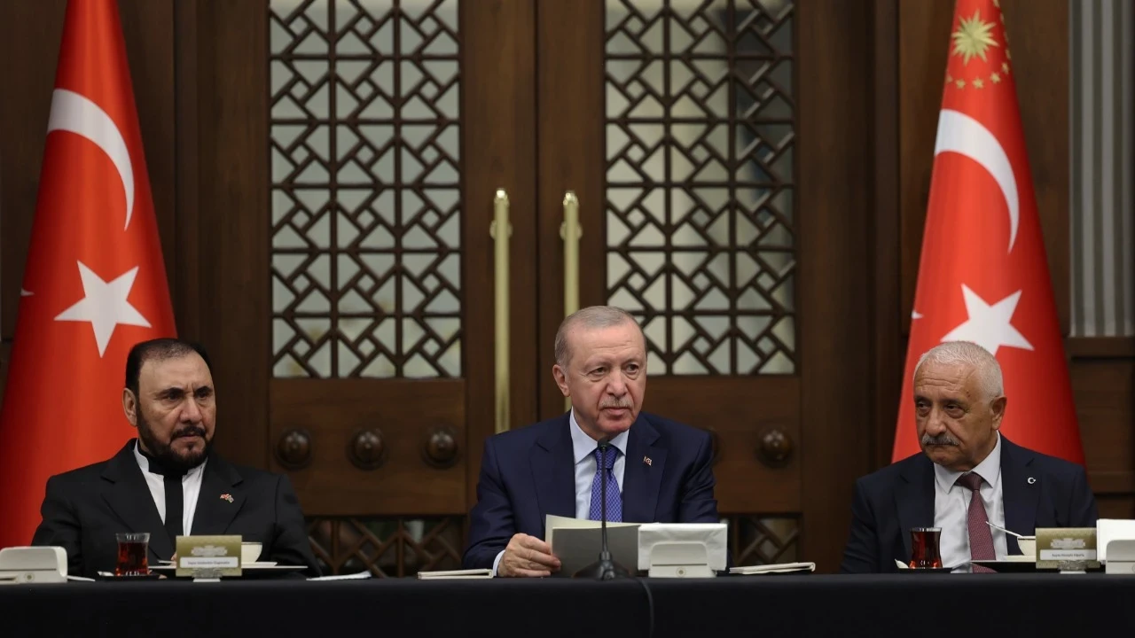 Külliye'de "Muharrem" iftarı! Cumhurbaşkanı Erdoğan: Müslümanlar olarak aşure gününü idrak ediyoruz