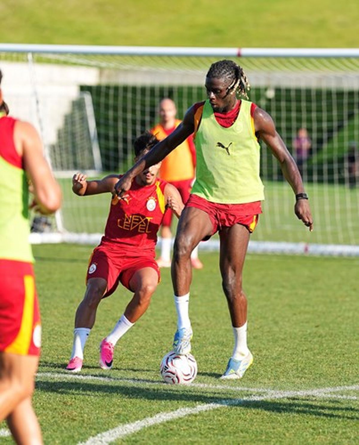 Galatasaray, günü çift antrenmanla tamamladı