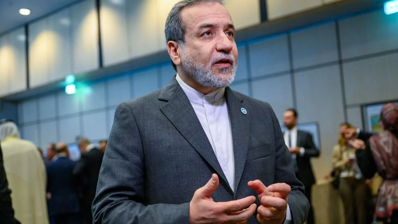 Erakçi: "ABD yönetimindeki bazı kişiler başlarını kuma gömmüş durumda"