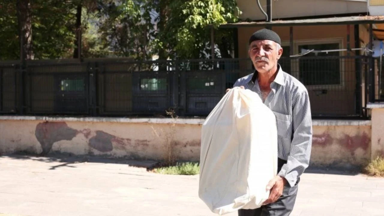 Oğlunun kemiklerini kutuda almıştı: Barış olsun istiyoruz