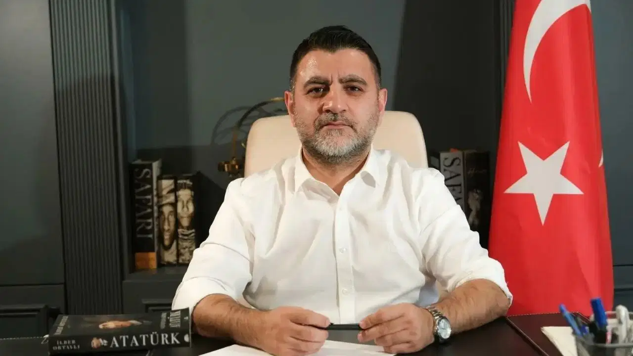 Burçin Şahindur kimdir? Genç Parti Genel Başkanı Burçin Şahindur kaç yaşında, nereli?