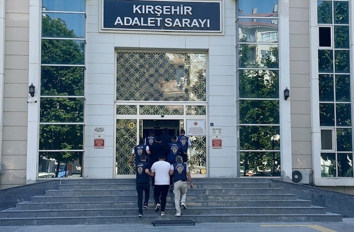 Kırşehir merkezli yasa dışı bahis operasyonunda 3 zanlı tutuklandı