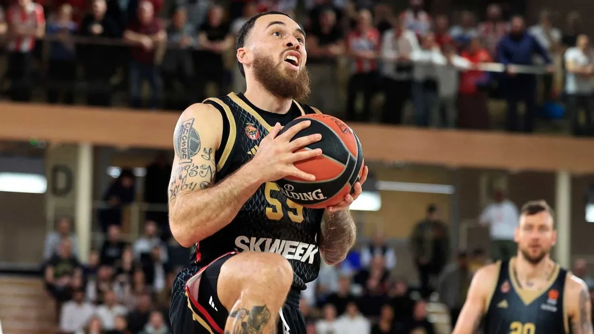 Anadolu Efes, Mike James'i transfer etti!