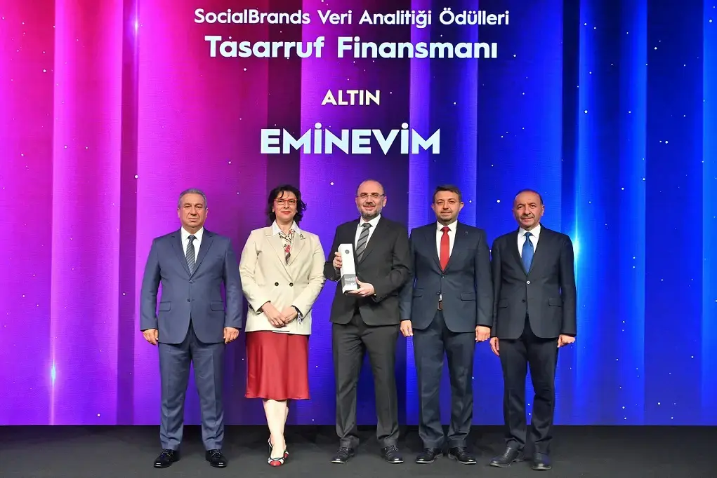 Eminevim'e Brandverse Awards'tan altın ödül