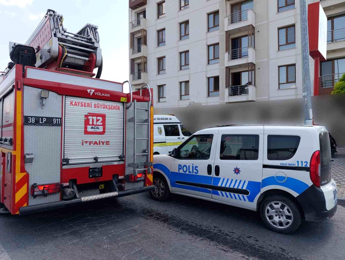 5'inci kattan düşen çocuk ağır yaralandı