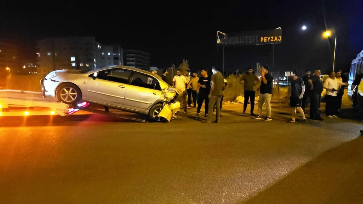 Şanlıurfa'da 3 otomobil çarpıştı! 8 yaralı