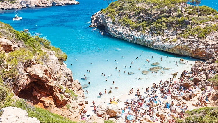Salgın riskine dikkat! Kalabalık denizden uzak durun