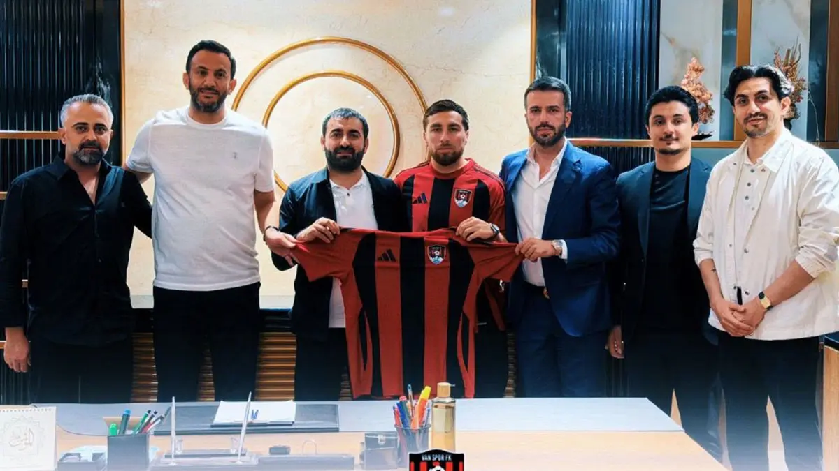 Orkun Kökçü'nün abisinin yeni adresi Vanspor oldu