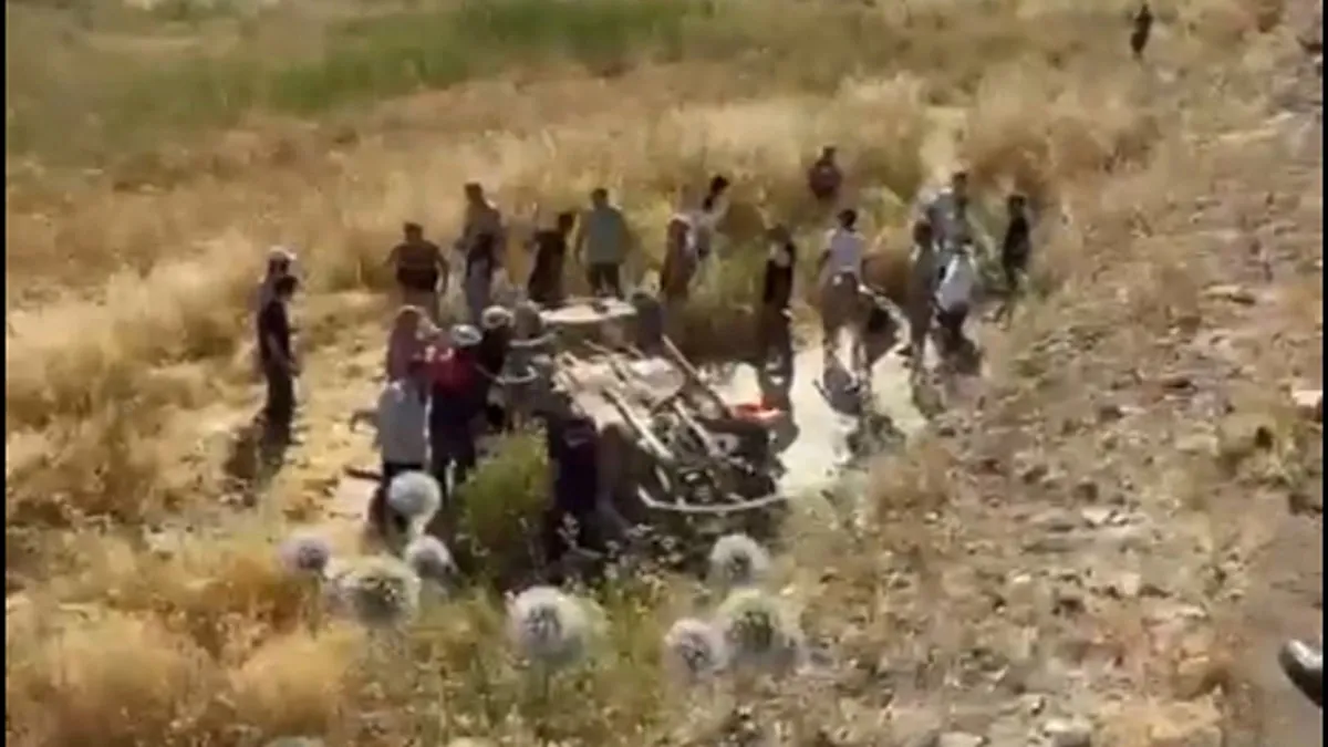 Şanlıurfa'da facia: Araç şarampole yuvarlandı! 1 ölü, 4 yaralı