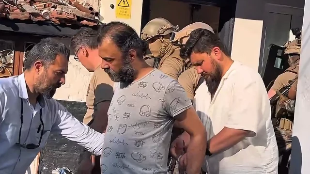 Saatlerce polise direnen firari katil yakalandı: Kapıyı çalsaydınız açardım
