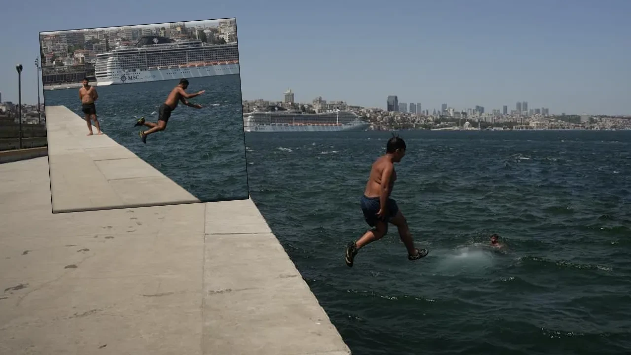 İstanbul'da sıcaktan bunalanlar kendilerini boğazın serin sularına bıraktı