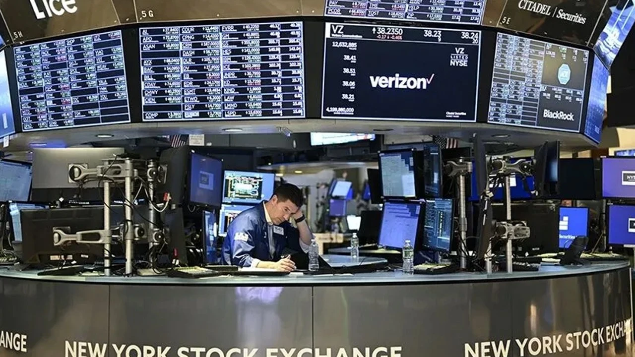 New York borsası düşüşle açıldı