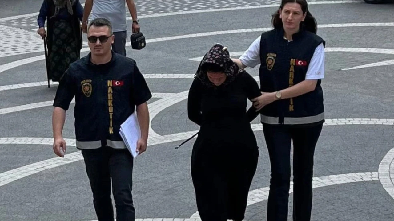Tutuklu oğlunu ziyarete giden annenin üzerinden 18 uyuşturucu hap çıktı