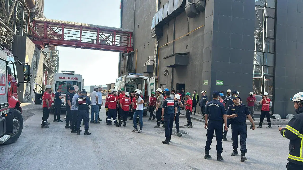 Bilecik'te çelik fabrikasında patlama: Yaralılar var