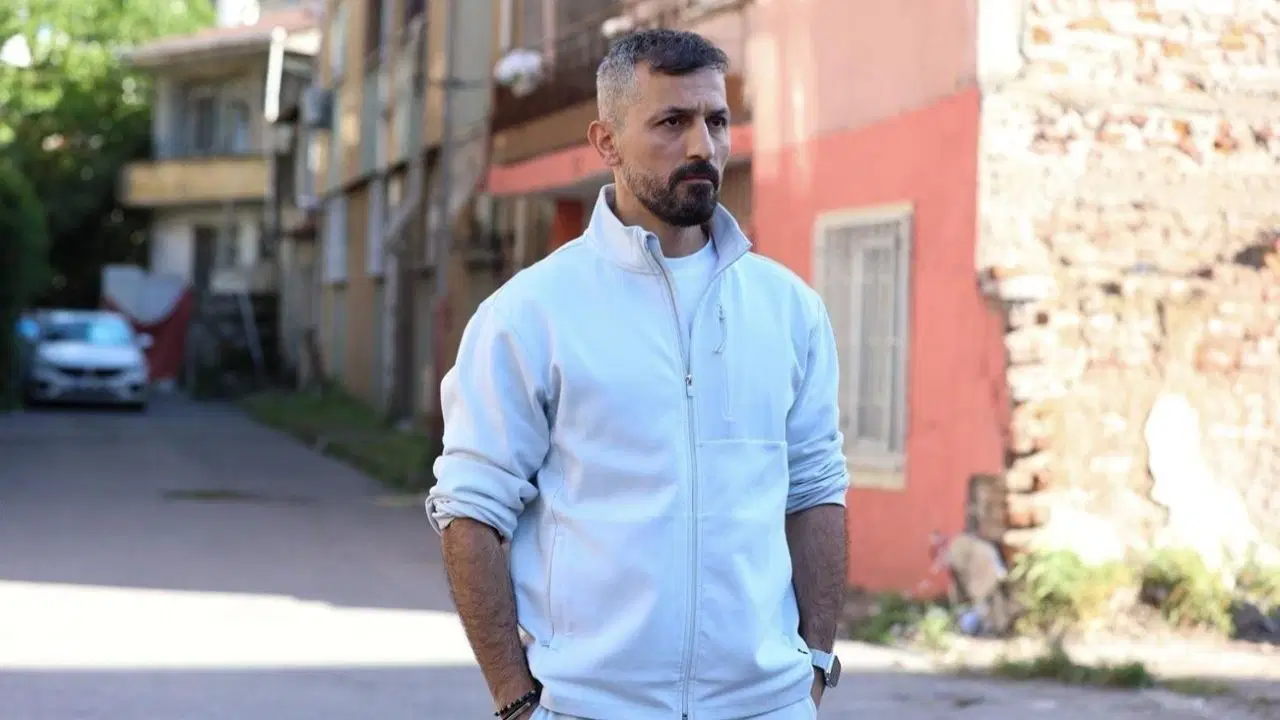 Feyyaz Duman kimdir? Altı Üstü İstanbul dizisinin Tarık'ı Feyyaz Duman kaç yaşında, nereli?