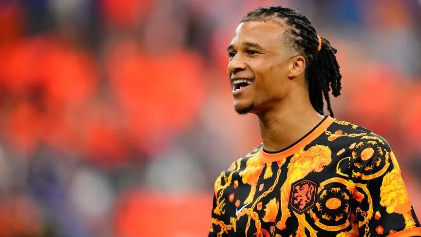 Fenerbahçe, Hollandalı stoper Nathan Ake'yi kadrosuna kattı