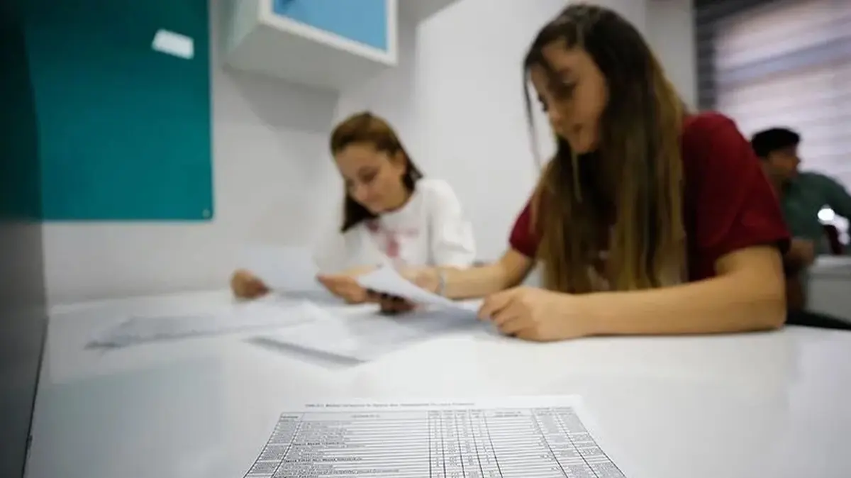 LGS ve YKS adaylarına MEB'den destek! 81 ilde tercih desteği verilecek