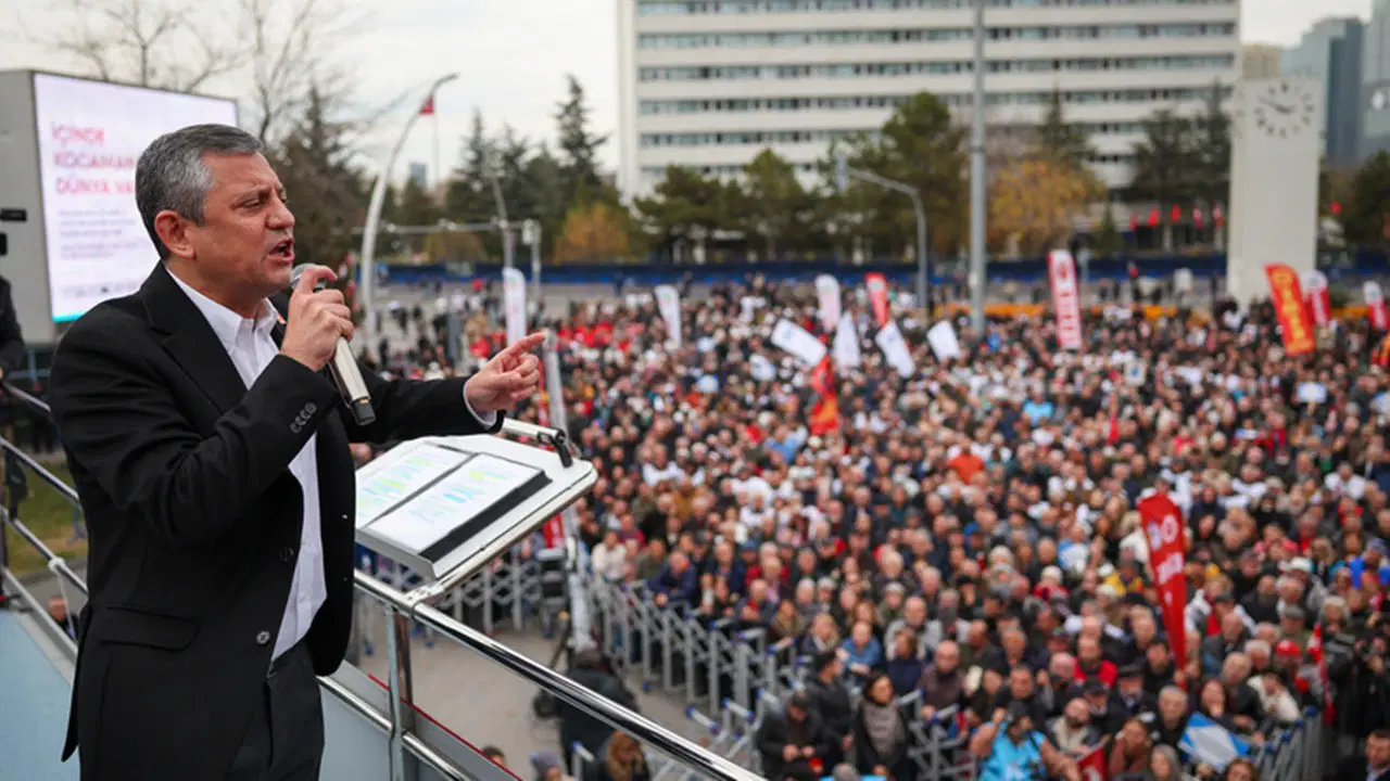 Özgür Özel'in olası yeni partisi için dikkat çeken araştırma: Açık ara birinci, en büyük blok