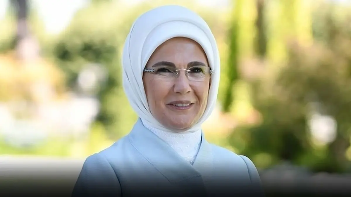 Emine Erdoğan LGS'ye girecek öğrencilere başarı diledi