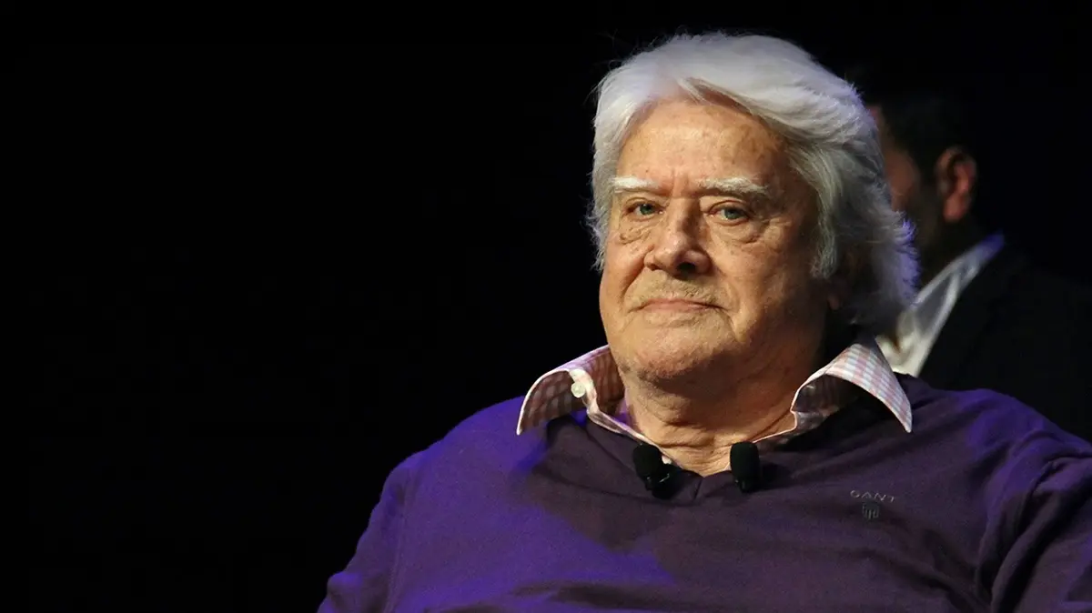 Herkes oyuncu olarak tanıdı: Yeşilçam'ın jönlerinden Cüneyt Arkın'ın asıl mesleği bakın neymiş!