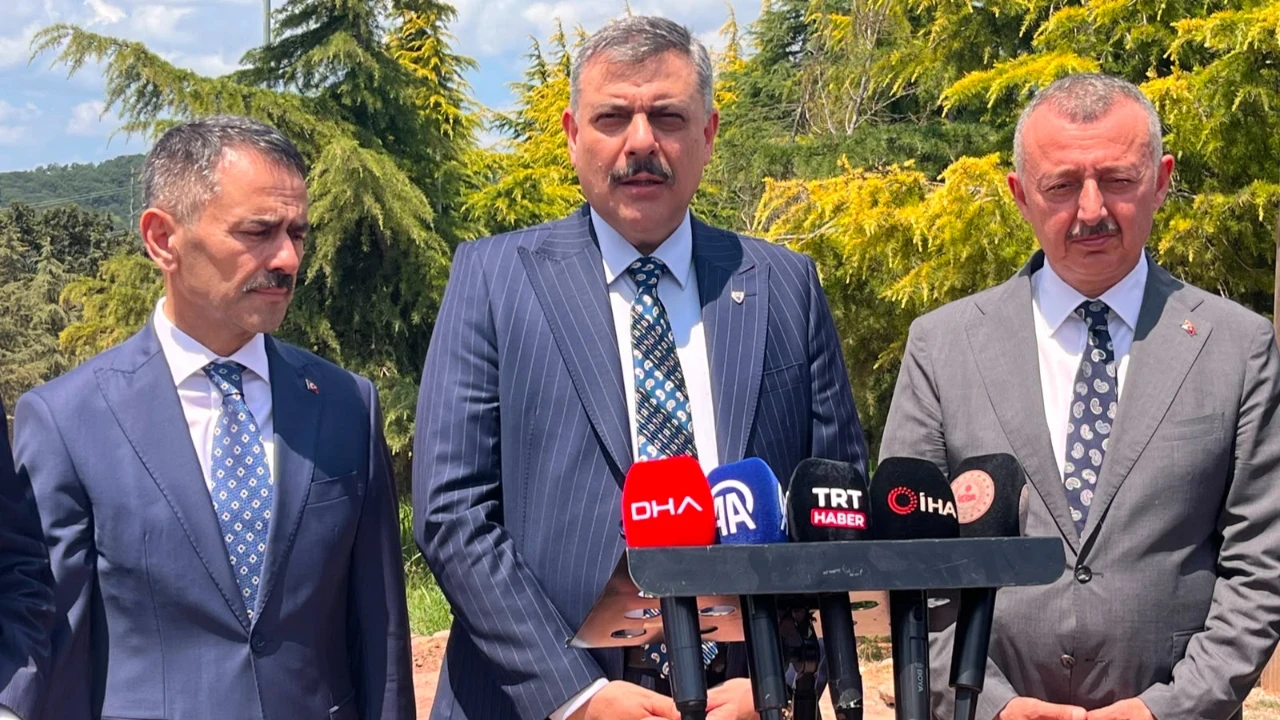 Bakan Çiftçi: Yıl sonuna kadar tüm sahipsiz sokak hayvanlarını toplamayı hedefliyoruz