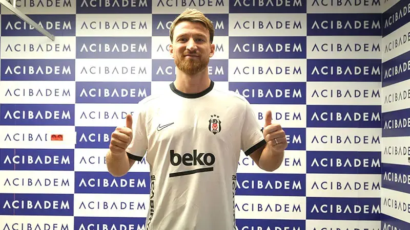 Beşiktaş’ın yeni transferi Salih Özcan sağlık kontrolünden geçti