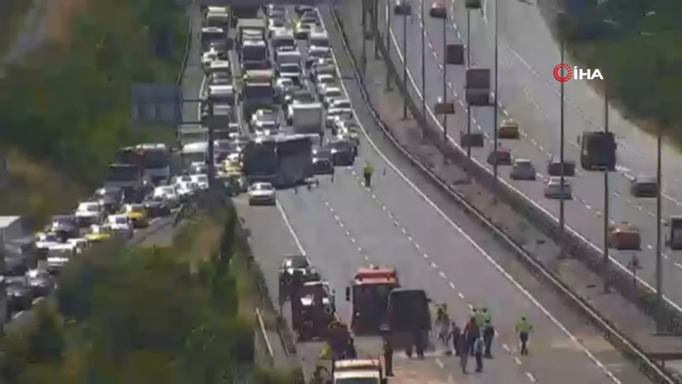 İstanbul Havalimanı yolunda trafik kazası: Ekipler olay yerinde