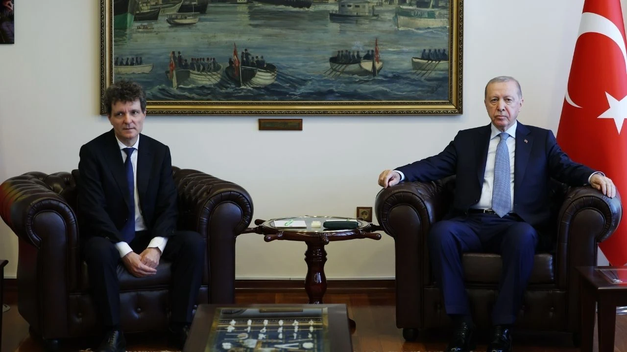 Cumhurbaşkanı Erdoğan, Romanyalı mevkidaşı ile bir araya geldi!