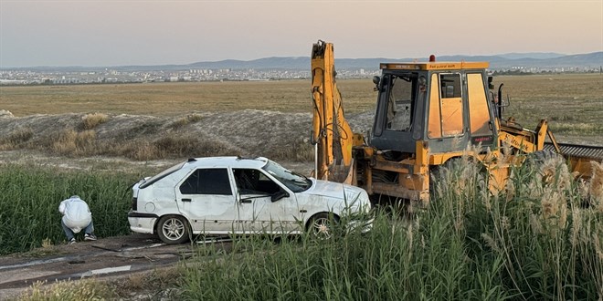 Karaman'da dereye devrilen otomobildeki 3 çocuk öldü