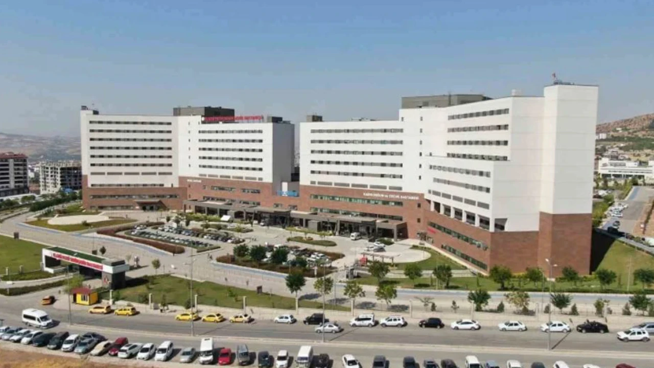 Elazığ’da 3. kattan düşen 4 yaşındaki çocuk ağır yaralandı