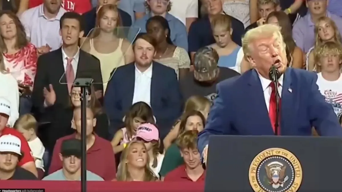 Trump’ı birebir taklit etti: Georgia mitinginde milyonlarca izlenen anlar