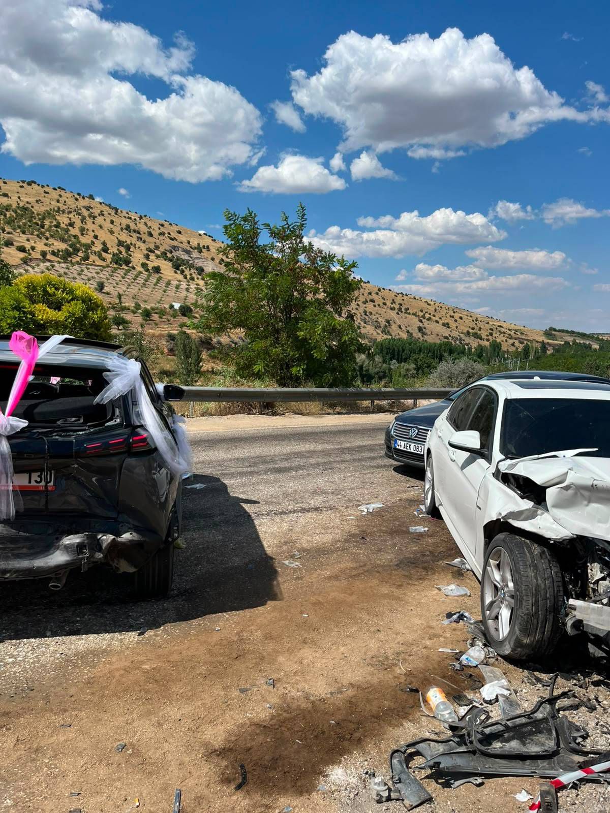 Malatya'da düğün konvoyunda zincirleme kaza; 4 yaralı