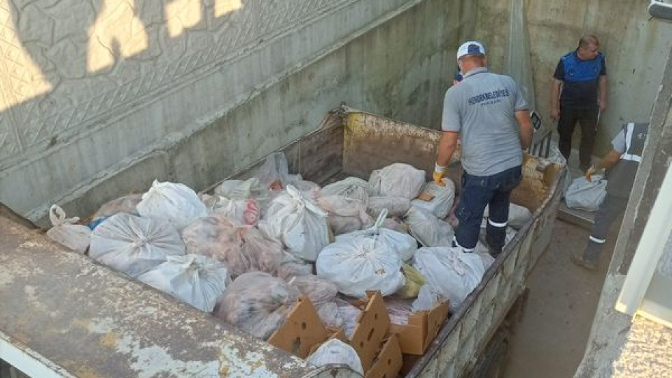 Sakarya'da ele geçirilen 5,5 ton etiketsiz et ürünü imha edildi