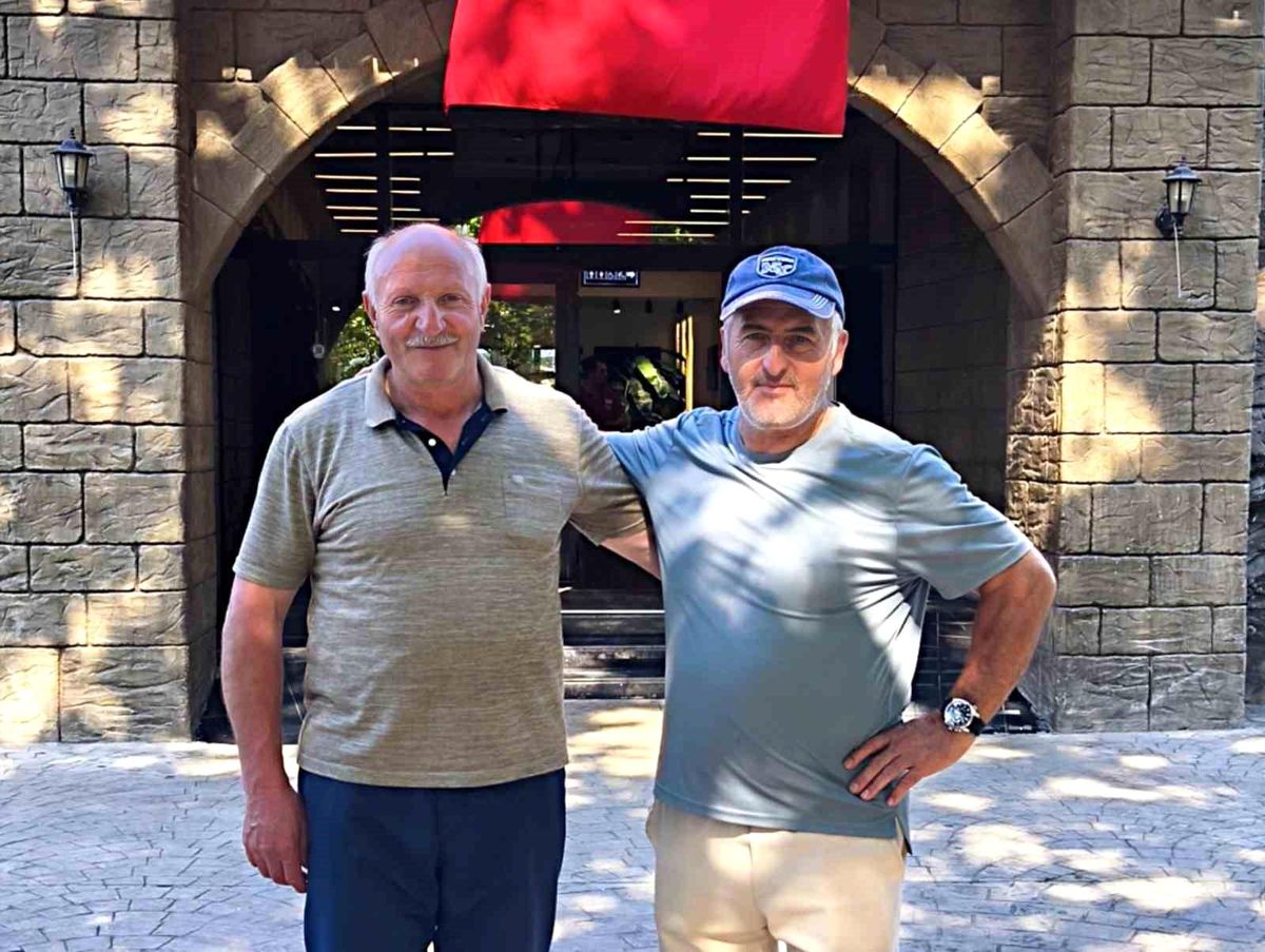 35 yıl sonra şehidin silah arkadaşı ailesiyle buluştu