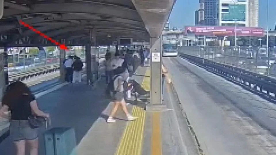 Metrobüste "yan bakma" cinayetinde yeni görüntüler ortaya çıktı