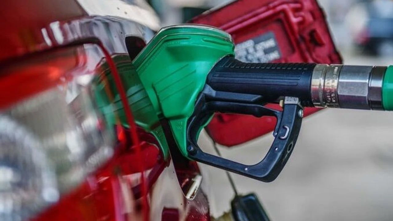 İsviçre'den "Yeşil Benzin" buluşu! Ne motor değişecek ne altyapı