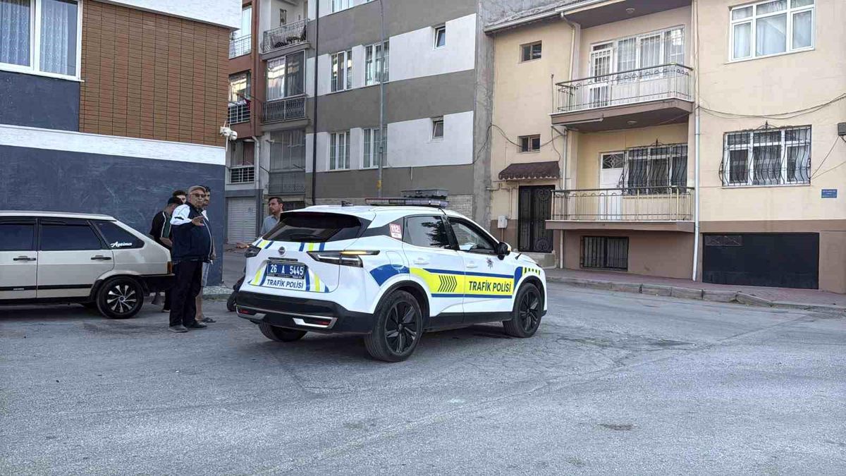 Motosikletin çaptığı bisikletli çocuk yaralandı: Kaza anı kamerada